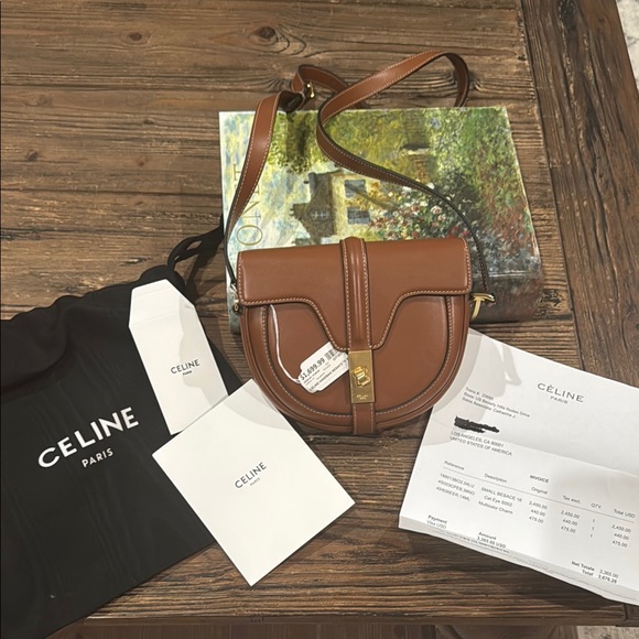 Celine Natural Calfskin Besace Small 16 Tan Purse Crossbody Bag Like New - Picture 1 of 13